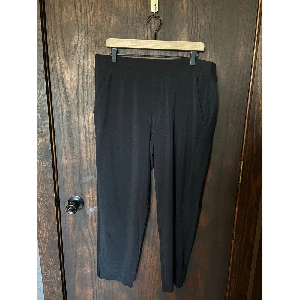 Athleta Brooklyn Pants Womens 14 Black Tapered Stretch Travel Commuter - Picture 1 of 4
